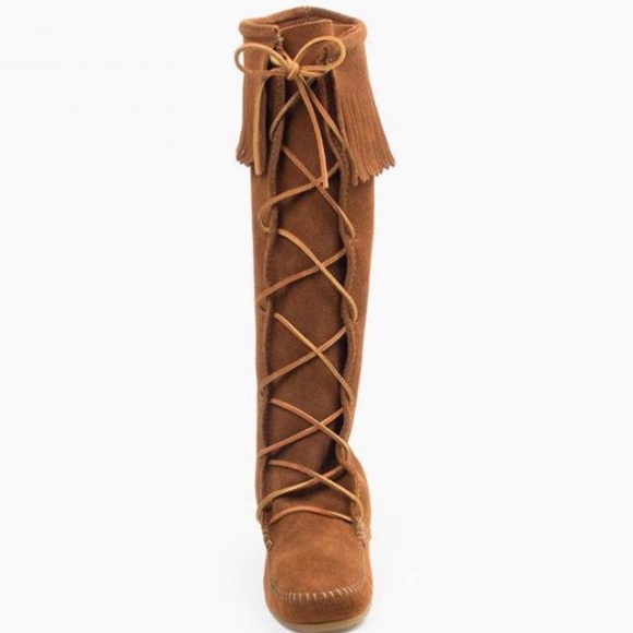 LIKE🆕MINNETONKA CHESTNUT BROWN SUEDE LACEUP FRINGE MOCCASIN KNEE BOOTS - Picture 6 of 16